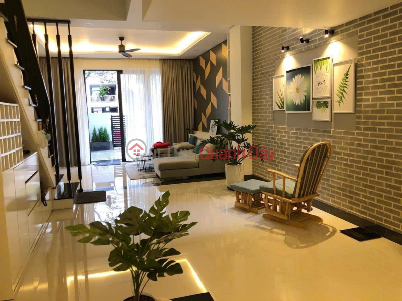 **House for sale on Ut Tich street, ward 4, Tan Binh district; 4*20; beautiful 3-storey house Sales Listings