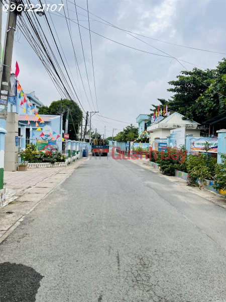 Stuck in money, selling house right at Thanh Phu market, car street, private residential book | Vietnam, Sales đ 1.45 Billion