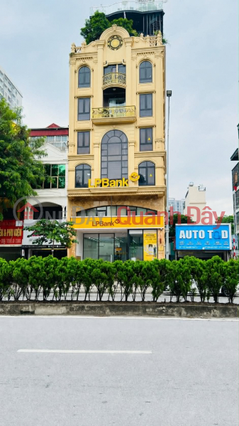 Property Search Vietnam | OneDay | Residential Sales Listings A building on Nguyen Van Cu street, 140m x 10 floors, 8.6m frontage, generating 4 billion VND\\/year in rental income.