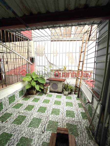 đ 3.55 Billion, RARE-FOUR-FLOOR HOUSE-OVER 3 BILLION-QUAN NHAN STREET-CU LOC-THANH XUAN-LIVE NOW