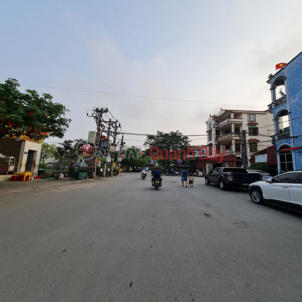 House for sale 2.5 floors 181m2 in Da Ton, Gia Lam, Hanoi. Contact 0989894845, Vietnam, Sales đ 23.46 Billion