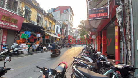 Ha Trung Street, Gold and Silver Business, Foreign Currency, Bustling Ha Thanh. _0