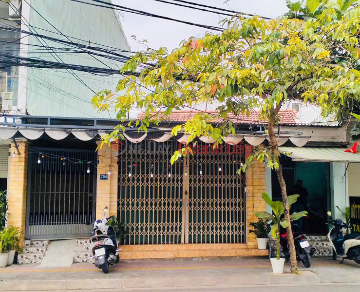 House for sale on Tran Cao Van Street, Da Nang., Vietnam, Sales đ 15 Billion