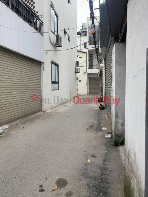 Rare! Ngoc Thuy, within the dike, only 4 billion VND for a house with car parking. _0