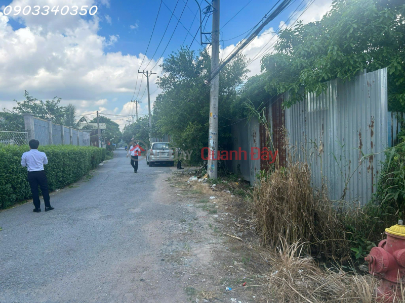 Selling a prime plot of land with frontage on Nhi Binh 18 asphalt road, Hoc Mon, HCM, area 3,156m2. Excellent investment opportunity. Sales Listings
