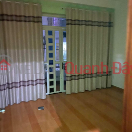 House for sale Phan Dinh Phung Phu Nhuan is for rent 8 million. Cong 0909048*** _0