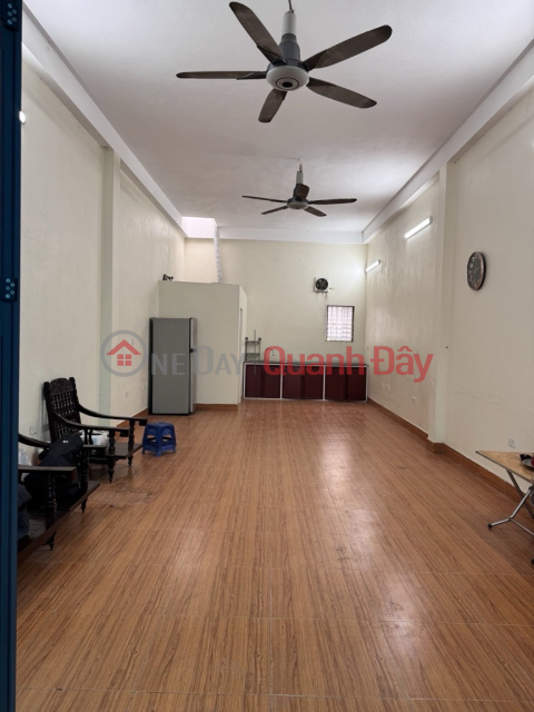 DUY NHẤT 1 LÔ ! mặt đê phúc lợi 56m bán đất tặng nhà c4 vỉa hè rộng chỉ 5 tỷ 6 còn tl. LH 0936123469 _0