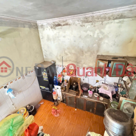 Quick sale of a 3-story house in Group 3, Quang Minh. Adjacent to the industrial zone. Wide road, parking available. _0