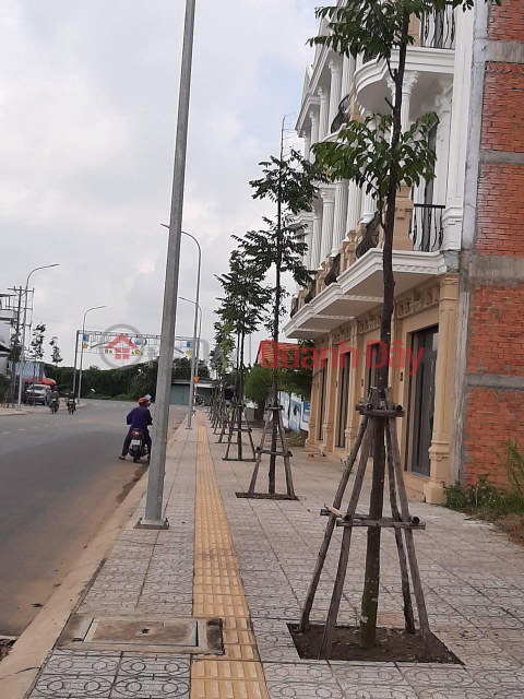 Own a BEAUTIFUL LOT OF LAND - GOOD PRICE Adjacent to TICCO Nguyen Trong Dan Area, Go Cong City, Tien Giang _0