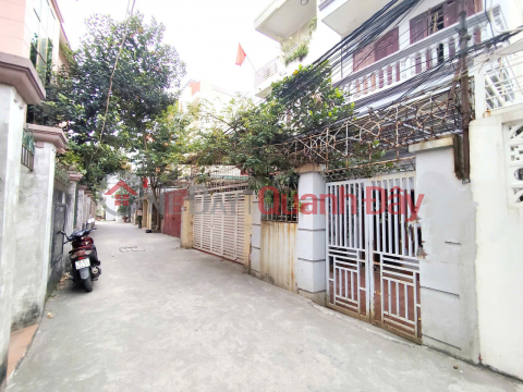 Land for sale with a 2-story house included, located on alley 174 Van Cao - 80m² - price 5.25 billion VND. _0