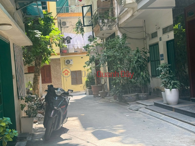 đ 12.85 Billion NEW HOUSE CAR Nguyen Van Linh Street 62\\/65m2 X 6 Floors 12.85 billion, Long Bien.