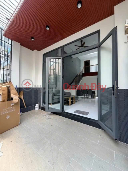 Beautiful house in the heart of Binh Thanh District - Between Hang Xanh intersection and Ba Chieu Market - Price only 4.X billion VND (negotiable) Sales Listings