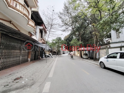 *** NHỈNH 11₫ CÓ NGAY 100m2 TẠI NGUYỄN VĂN CỪ -LONG BIÊN. 
HIỆN TẠI ĐÃ CÓ NHÀ 4 TẦNG* (65M2)+SÂN RỘNG. _0
