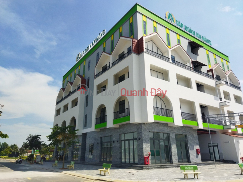 Open for sale of An Nong 5 residential area, own a beautiful plot of land in the center of Duc Hoa town, Long An, SHR-ck 9% and giveaway | Vietnam Sales đ 1.6 Billion