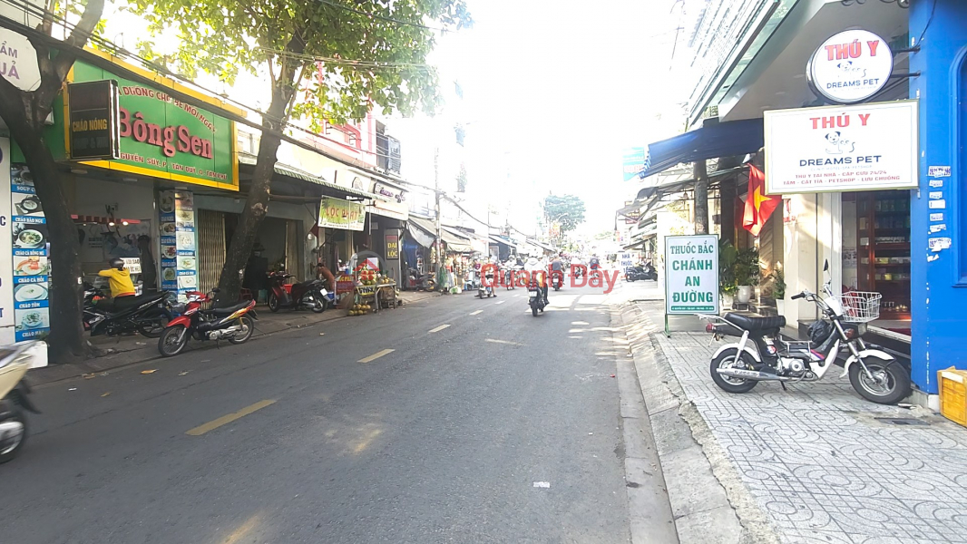 House for rent, frontage on TAN HUONG MARKET, 72m² - 18 million Vietnam | Rental đ 18 Million/ month