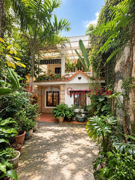 OWNER SELLING LAND WITH 3-STORY VILLA, READY TITLE DEED, IN O CHO DUA AREA - ONLY 50M FROM THE STREET Sales Listings