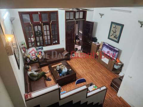 BÁN NHÀ 4 TẦNG MẶT PHỐ Ngọc Lâm 62m2 mặt tiền 4m X 11.5 Tỷ Long Biên Hà Nội. _0