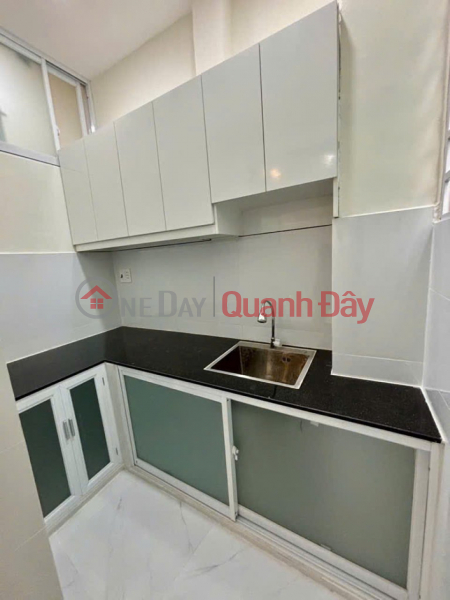 Beautiful house 1 axis 2 floors 27m2 – Pham Ngu Lao District Vietnam Sales đ 3.4 Billion
