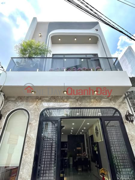RARE GOODS, LOW PRICES IN THE CITY CENTER, RIGHT AT THE SHOPPING MALL Sales Listings