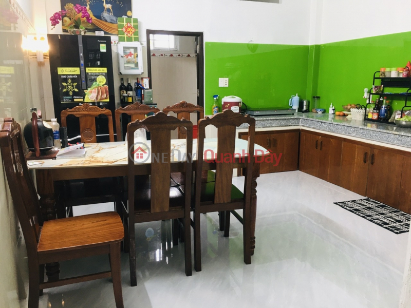 RARE FIND - CLEAN AND BEAUTIFUL HOUSE - CAR ACCESS, WELL-VENTILATED - HOA THO DONG - 3.X VND. Sales Listings