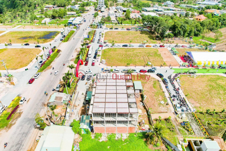 Property Search Vietnam | OneDay | Residential, Sales Listings | Open for sale of An Nong 5 residential area, own a beautiful plot of land in the center of Duc Hoa town, Long An, SHR-ck 9% and giveaway