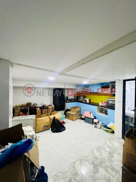 Bí mật về ngôi nhà 33m², 6 tầng giá chỉ 6 tỷ, đường Trần Khát Chân, Hai Bà Trưng Niêm yết bán