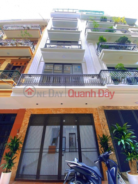 very cheap ! Hoang Quoc Viet house has a lot of cars for 12 billion 55m 6 floors Sales Listings