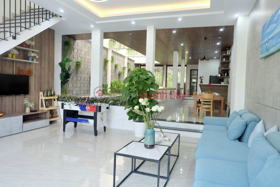 Property Search Vietnam | OneDay | Residential | Sales Listings Villa for sale on Nguyen Huu Cau street, Da Nang. Beautiful villa with swimming pool, close to the beach, very good business.