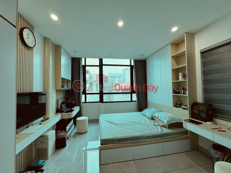 đ 12.8 Billion OWNER SELLING. House for sale on Le Van Hien street, accessible by car, suitable for business, 6 floors with elevator, fully furnished.