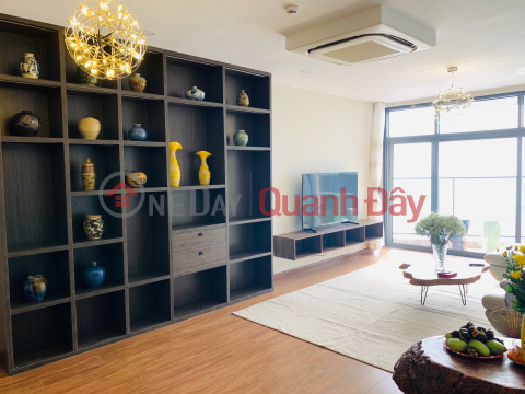 Diplomatic 3-bedroom corner apartment, number 11, floor 44, balcony SE at Discovery Complex Apartment _0