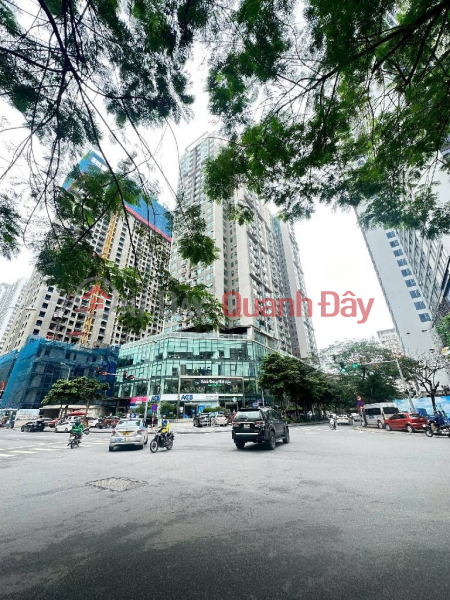 APARTMENT FOR SALE AT THE LEGEND – 2-BEDROOM UNIT AT A GOOD PRICE IN ITS SEGMENT Sales Listings