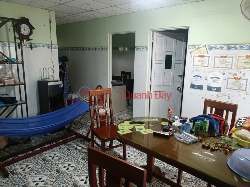 Chính chủ bán đất tặng nhà tại Lương Hòa, Bến Lức - Vị trí rất đẹp - Đường 6m, xe tải 6 tấn | Việt Nam | Bán | đ 5,9 tỷ