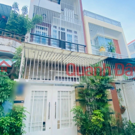 Urgent sale of 3-storey house in Auto Alley on Bac Son Street, Only 50m from the Beach, Price 5 billion3 _0