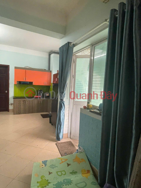 đ 4 tỷ | Bán chung cư CT9, Bộ Công An, Kim Giang, Thanh Xuân, Hà Nội. DT 84m2, với 2 ngủ và 2 vs. Giá chào 4 tỷ có