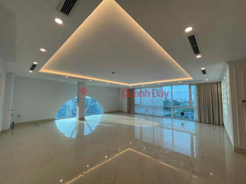 đ 68 tỷ, bán toà nhà văn phòng mặt phố Ngọc Thuỵ 240m x 8tầng, mặt tiền 9m, thông sàn kinh doanh