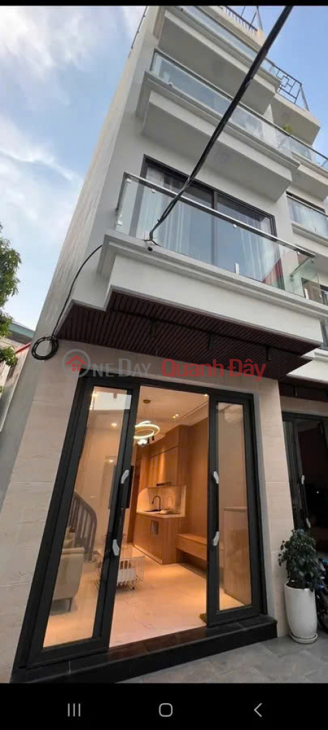 Bán nhà mới phố Việt Hưng 33 m2 X 5 tầng X 6.99 tỷ Long Biên Hà Nội.Ngõ rộng full nội thất về ở ngay. _0