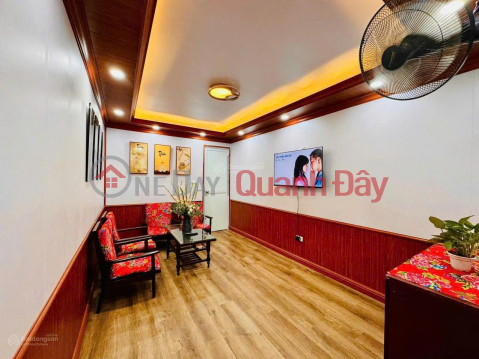 Bán gấp tập thể tầng 1 - 70m2 tại số 5 Ngõ 72, Bùi Ngọc Dương, Q. Hai Bà Trưng _0