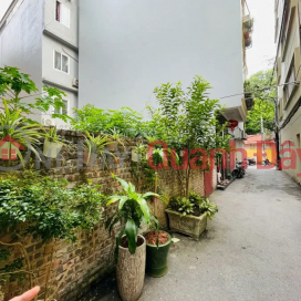 EXTREMELY RARE PRODUCT – 1 SQUARE LOT OF LAND – BEAUTIFUL FRONTAGE – CAR PARKING AT THE DOOR _0