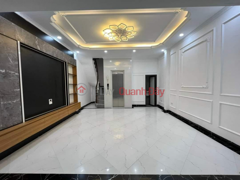 House for sale Cat Linh, Dong Da 35m, 6T, elevator, prime location, beautiful house to live in. Sales Listings