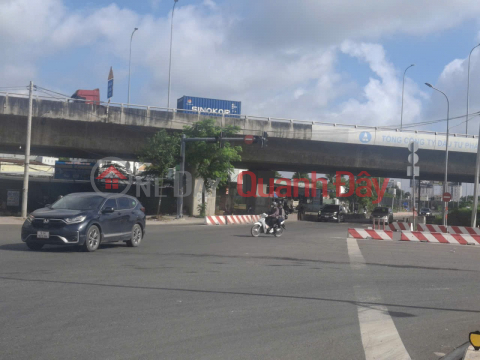 FOR SALE Frontage land AT Phu Huu Roundabout, Phu Huu Ward (old District 9),Thu Duc City, Ho Chi Minh City _0