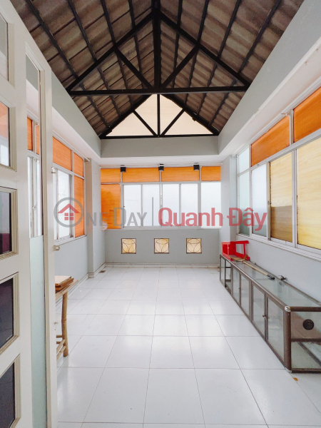 đ 20 Million/ month 3-storey house for rent in Cao Thang District 10 - Rental price 20 million\\/month new house 4 bedrooms 3 bathrooms fully furnished