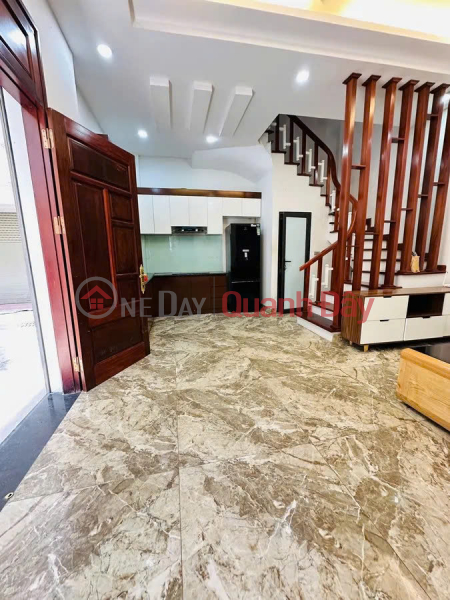 đ 8,2 tỷ | NHÀ MỚI Ô TÔ ĐỖ CỬA Phố Nguyễn Sơn-Long Biên 31m2 X 5 Tầng, mặt tiền5.8m, 8.2 tỷ Long Biên.