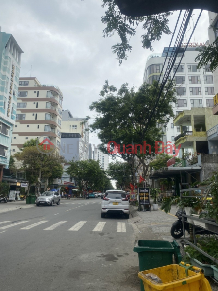 Property Search Vietnam | OneDay | Nhà ở, Niêm yết bán ► Khách Sạn gần Bãi Tắm Mỹ Khê, trục đường lớn, 115m2, 8 tầng, đang KD ổn định