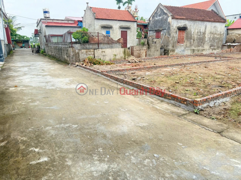 đ 1.39 Billion | CORNER LOT IN MINH TAN MARKET CENTER - RARE PRICE UNDER 1.4 BILLION ZALO 0567 222 555