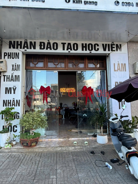 Chính chủ bán gấp nhà mặt tiền 625 Phạm Văn Đồng, Pleiku - 155m2, giá 4,5 tỷ, thuận tiện kinh doanh _0