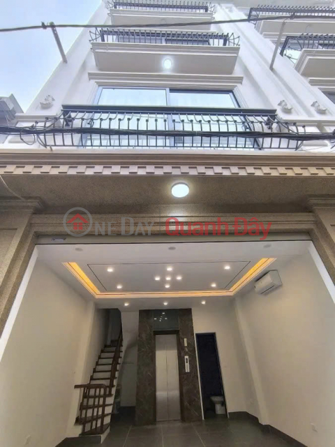 NEW HOUSE WITH CAR ACCESS AND ELEVATOR, Tram Street, 37m2 X 6 floors, 4.7m frontage, 10 billion Long Bien. _0