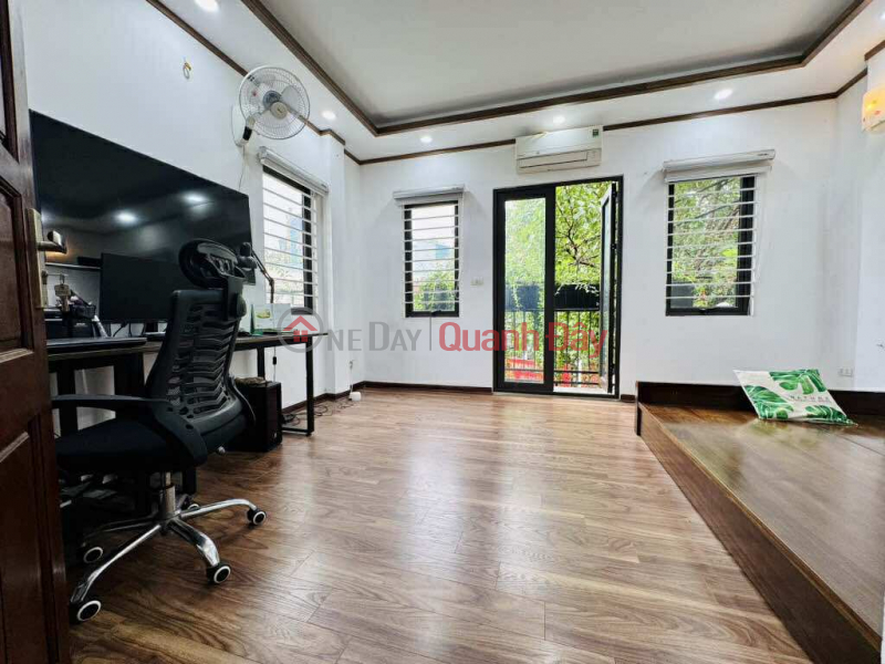 Siêu Phẩm Tân Mai - Nhà Lô Góc, Ô Tô Đỗ Cửa, Sân Vườn Xanh Mát, Giá Hợp Lý Việt Nam Bán | đ 12,3 tỷ