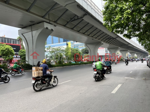 House for sale on Truong Chinh street, 200m2, frontage is nearly 8m, square, 3 airy, marginally 50 billion VND _0