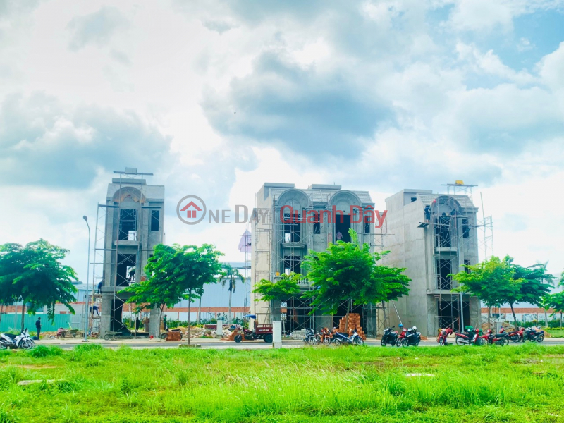 SUPER HOTTEST HOUSES KHANH BINH ward, TAN UYEN CITY - BINH DUONG, Vietnam, Sales đ 2.4 Billion