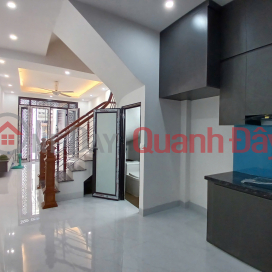 Da Sy, Ha Dong, 42m2, 5 new floors, 6 bedrooms, car parking at door, over 5 billion. Contact 0904690958 _0